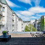 Amazing Terrace, Close To Viennas Biggest Shopping Street
