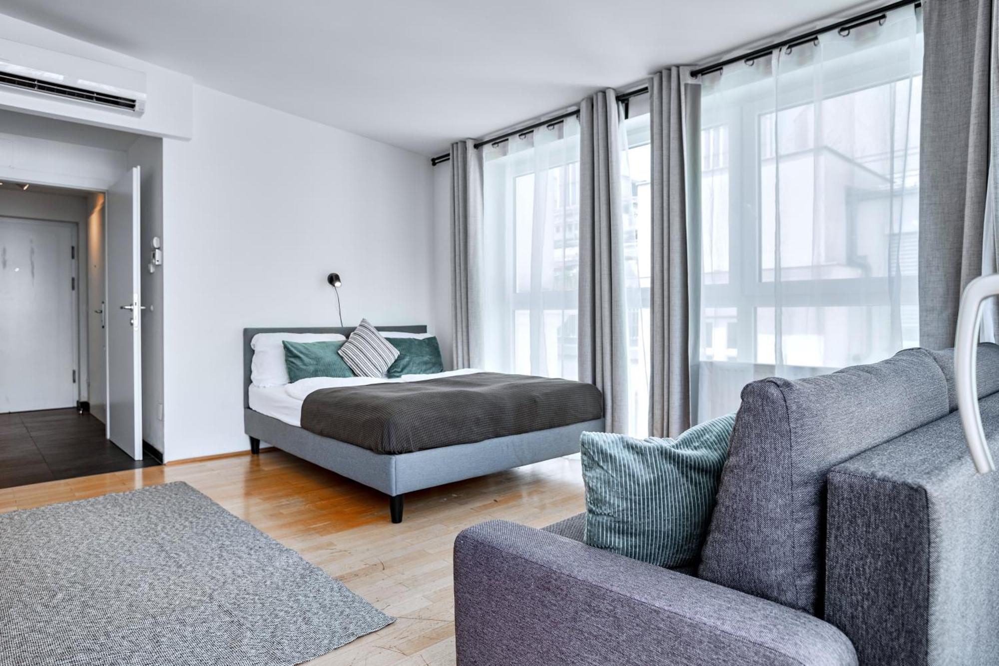Amazing Terrace, Close To Viennas Biggest Shopping Street *